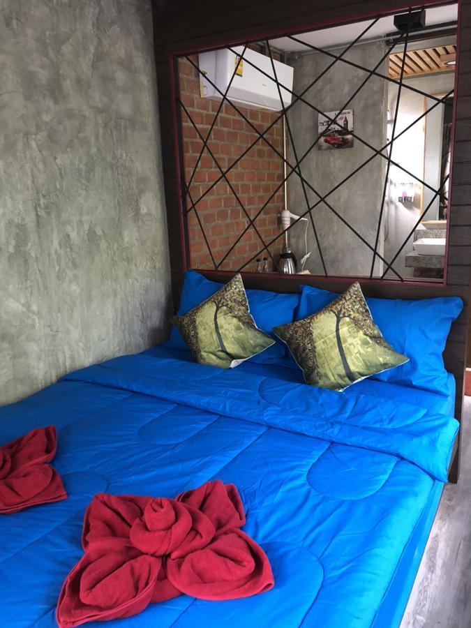 Hotel Baan Rom Talay Made' Koh Samet Exterior foto